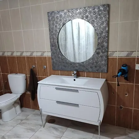 Quarto em Acomodações Particulares Habitación En Casa Denube